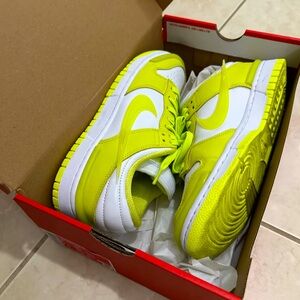 Nike Dunk Low Twist “Lemon” neon green
